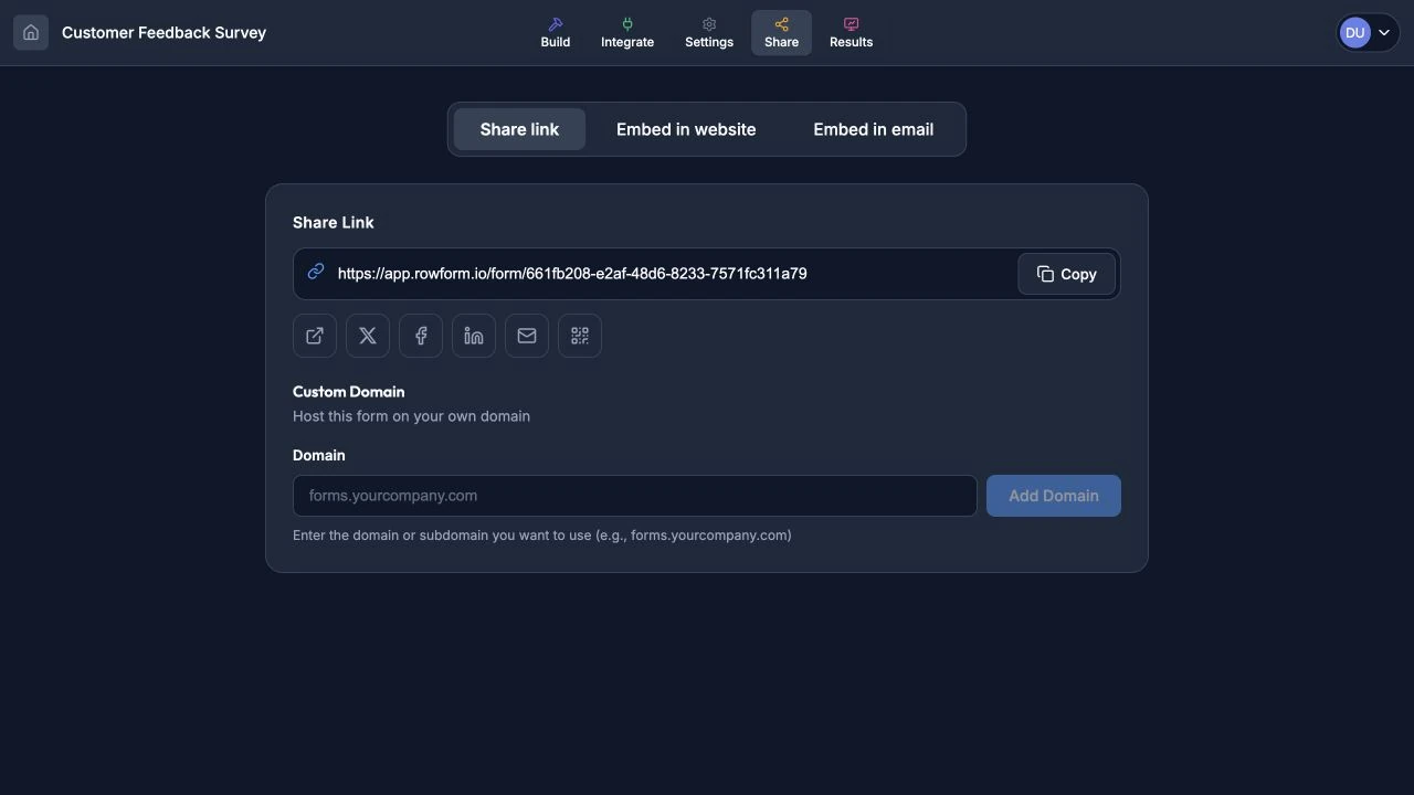 Published form Share page with its public link and social, email, and QR actions.